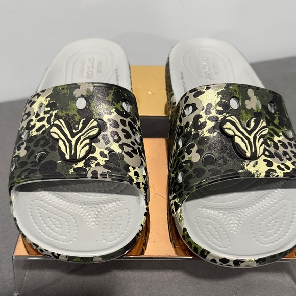 CROCS Women's Sandals - Black, Green, Cream Leopard 7W/5M - Picture 2 of 7